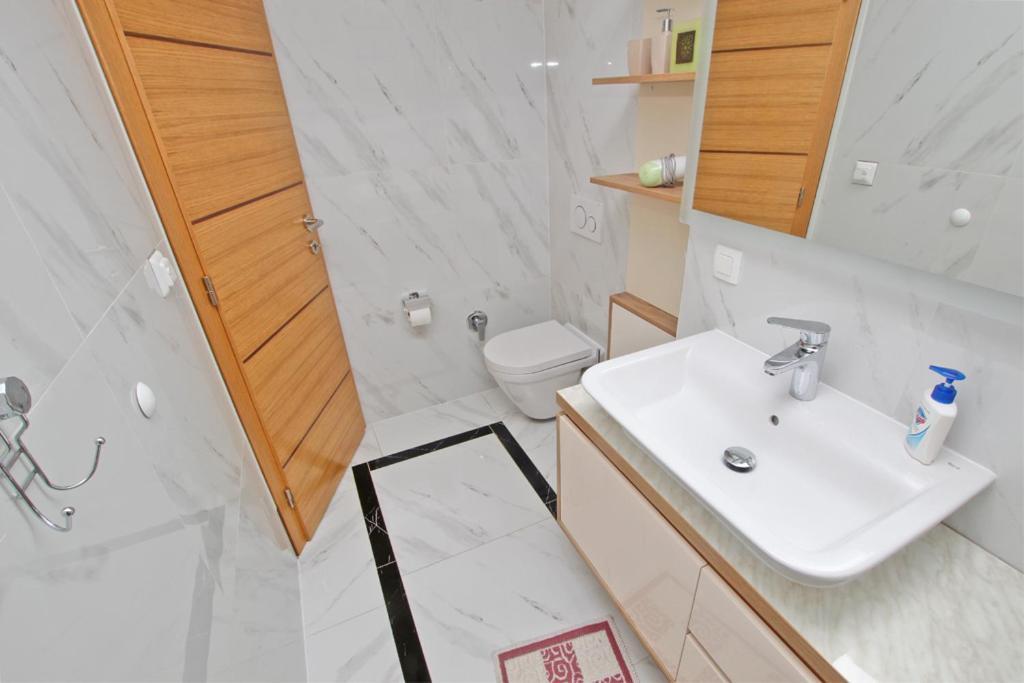 Imas Apartment Сараево Екстериор снимка